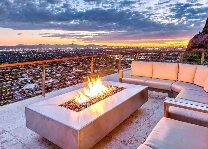 13,000sqf Camelback Mansion - Views, Pool, Theater Holiday home Phoenix