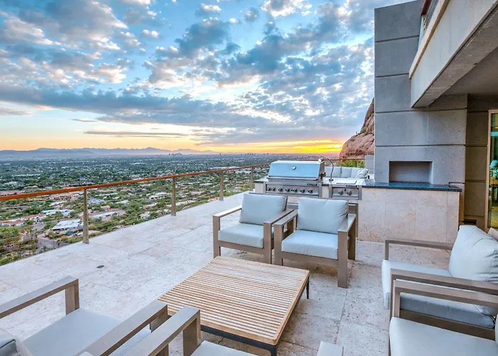 13,000sqf Camelback Mansion - Views, Pool, Theater *