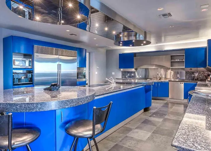 13,000sqf Camelback Mansion - Views, Pool, Theater