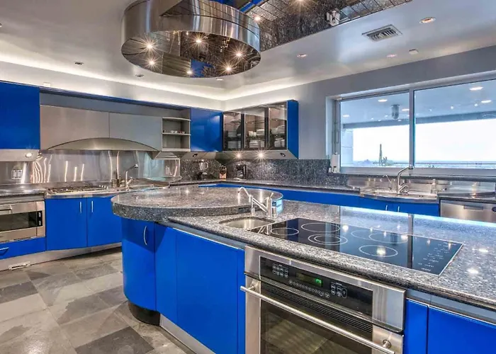 13,000sqf Camelback Mansion - Views, Pool, Theater